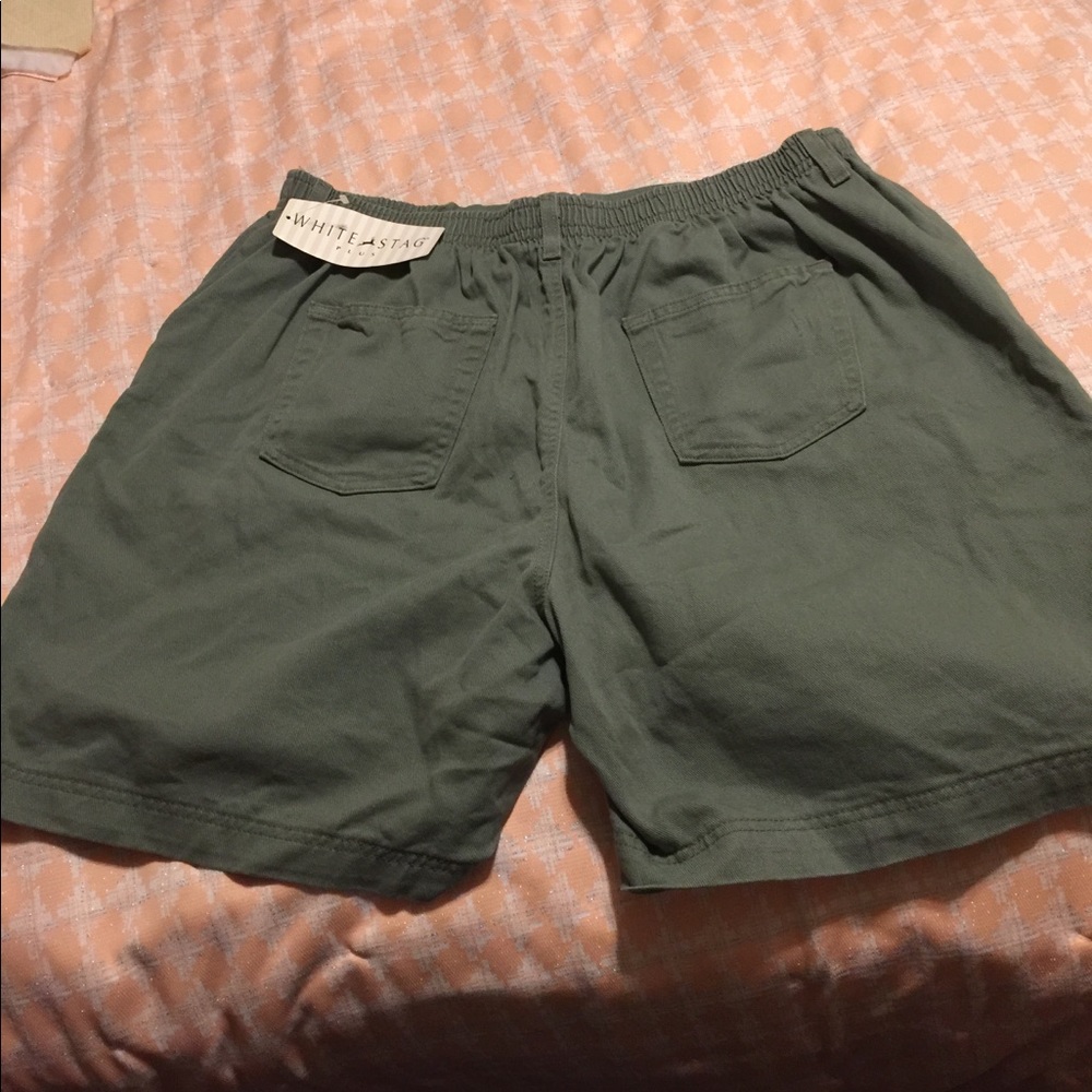 Army green women’s shorts